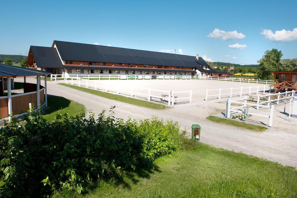 Farma Ptyrov Ξενοδοχείο Mnichovo Hradiště Εξωτερικό φωτογραφία