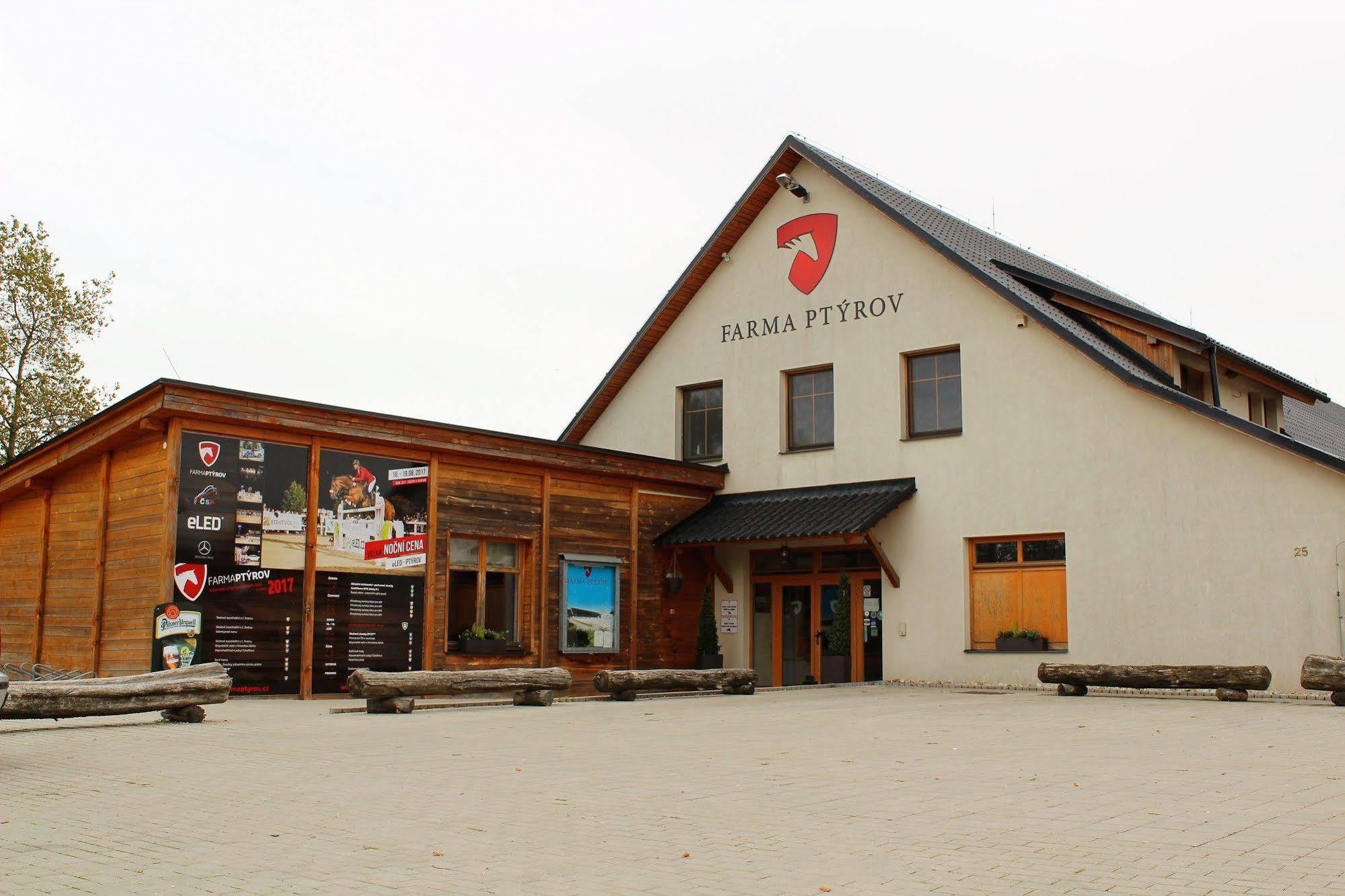 Farma Ptyrov Ξενοδοχείο Mnichovo Hradiště Εξωτερικό φωτογραφία
